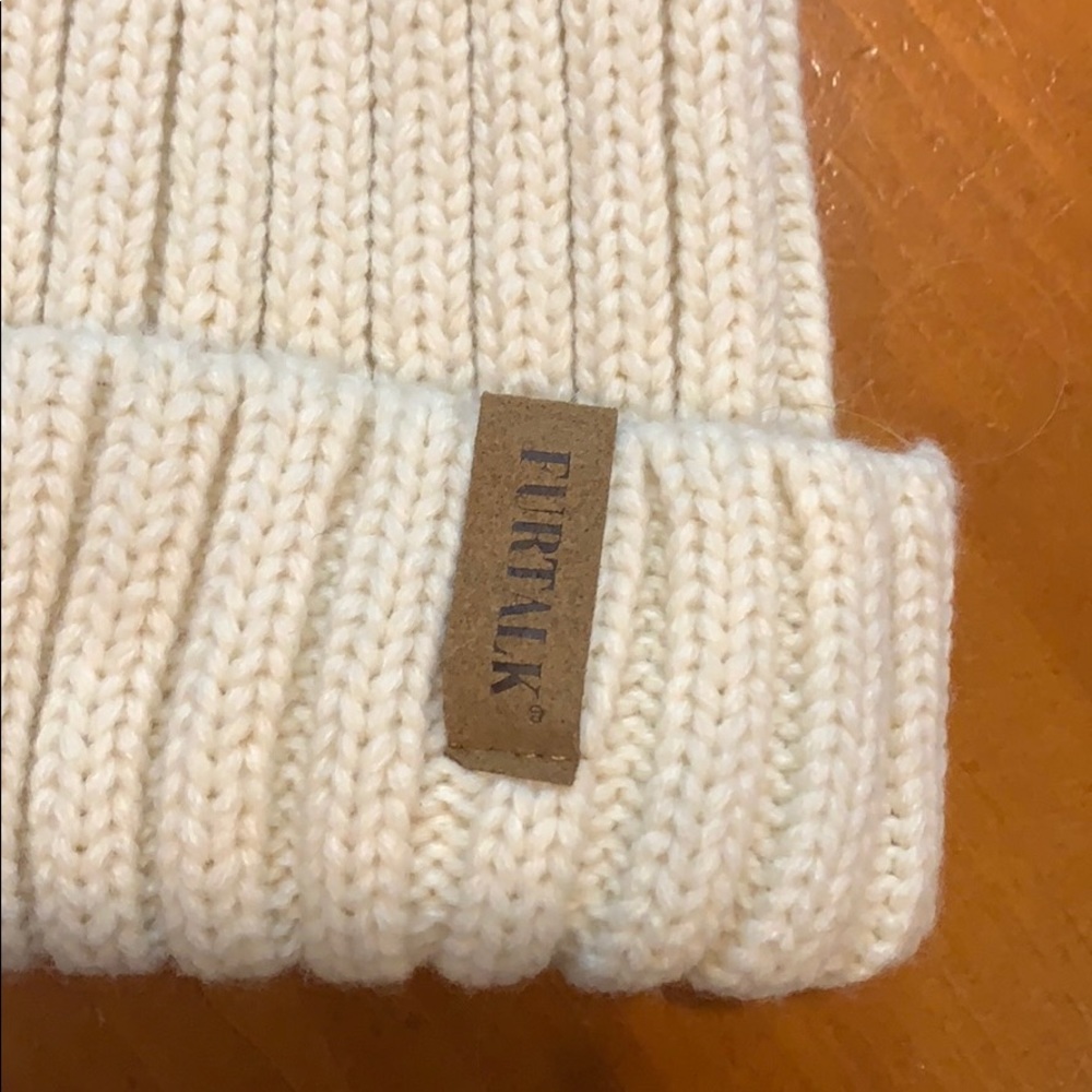 Winter hat - Picture 2 of 3